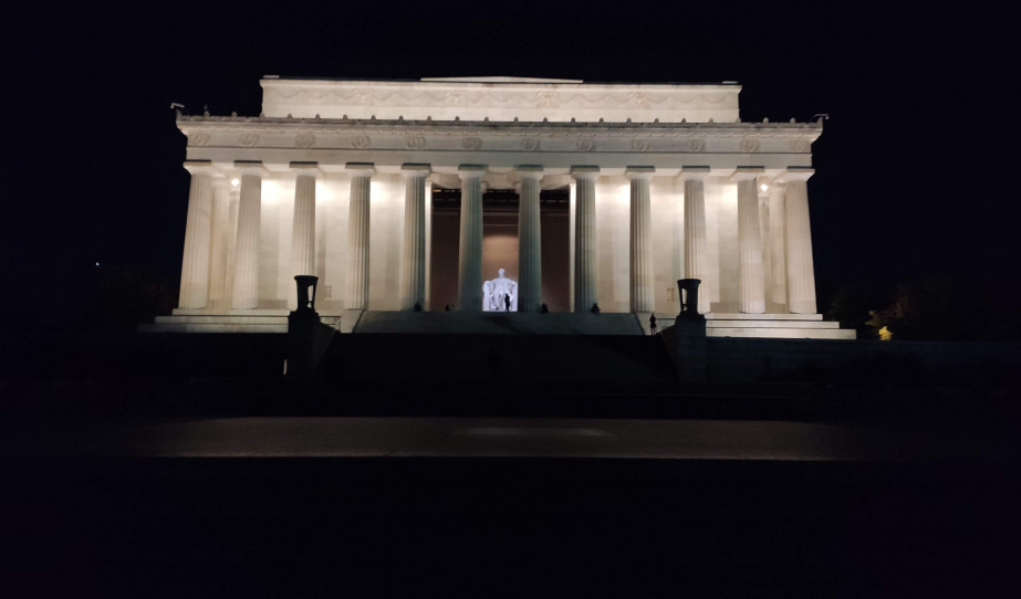 washington_dc_-_lincoln_emlekmu.jpg