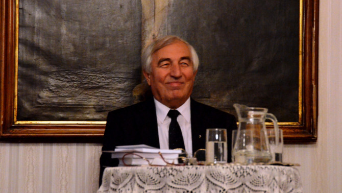 Vencser László atya